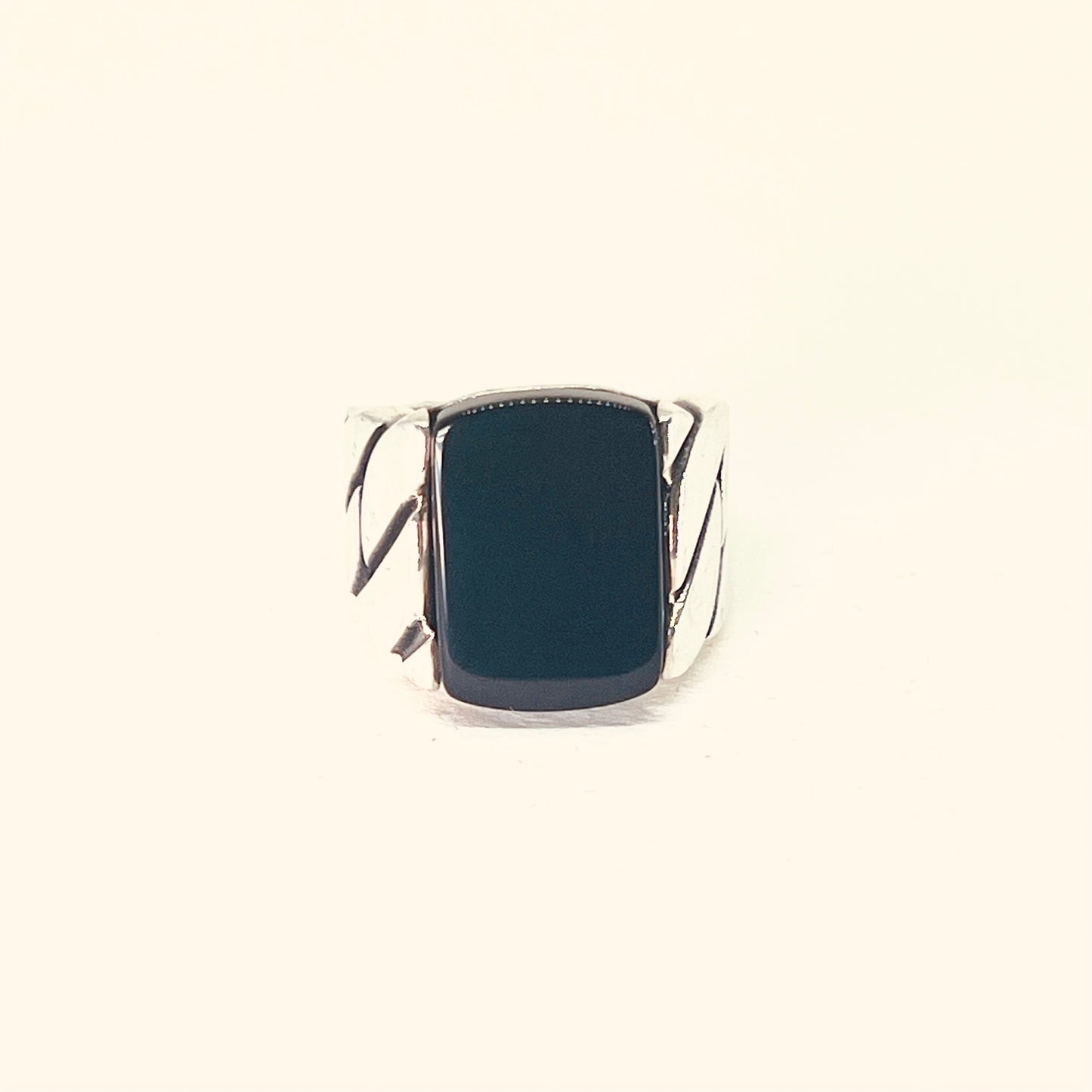 Chain Link Onyx Ring