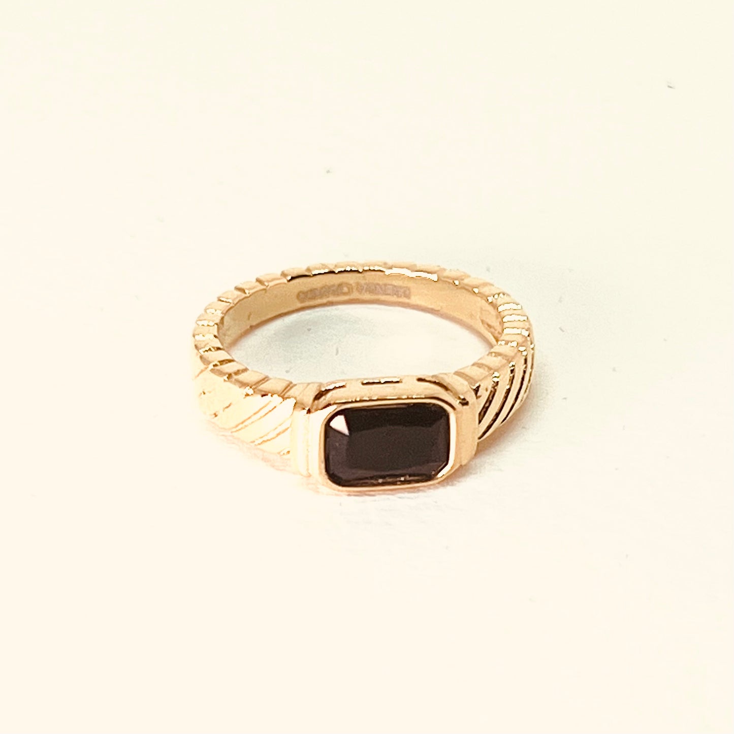 Petite Morgan Ring