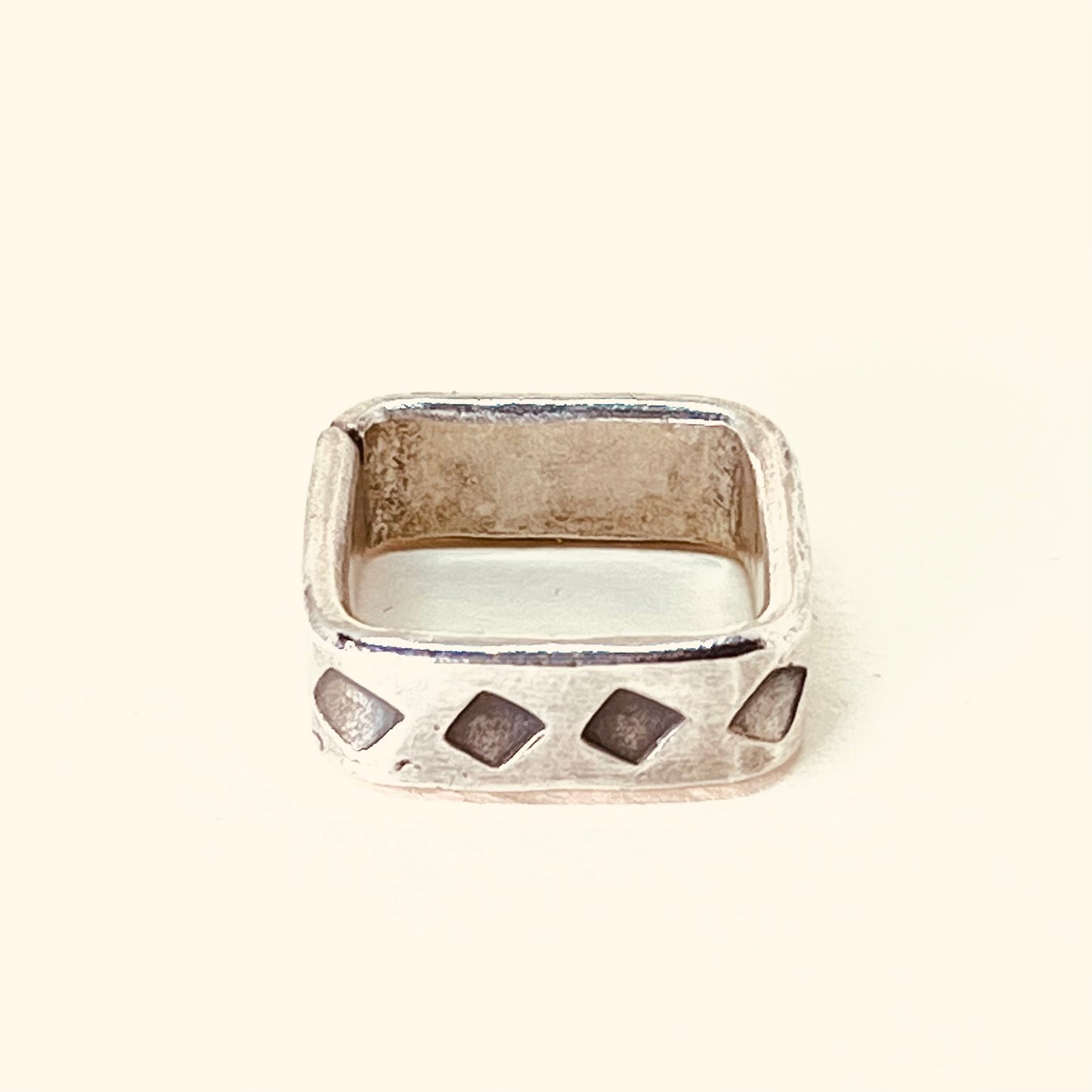 Davy Square Ring